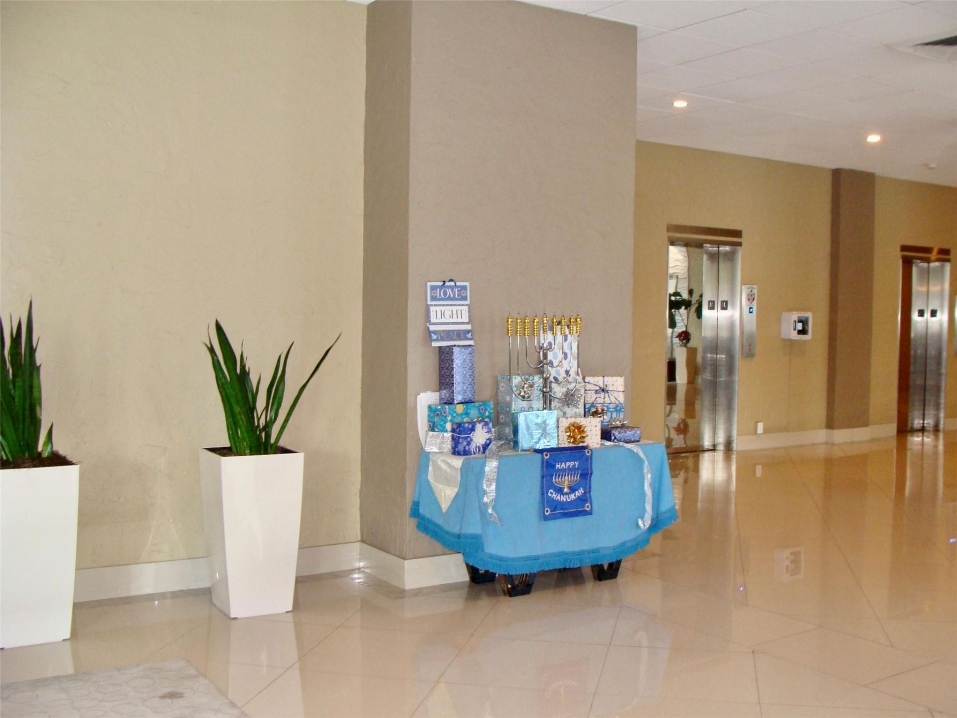 4250 Galt Ocean Drive, Unit 9G, Fort Lauderdale, FL 33308 Photo