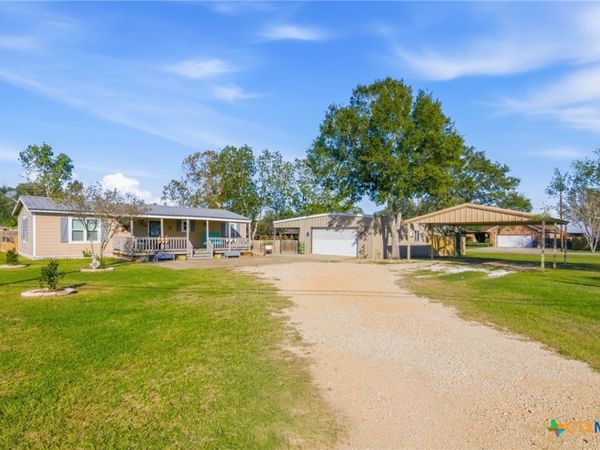 201 Pheasant Drive, Victoria, TX 77905