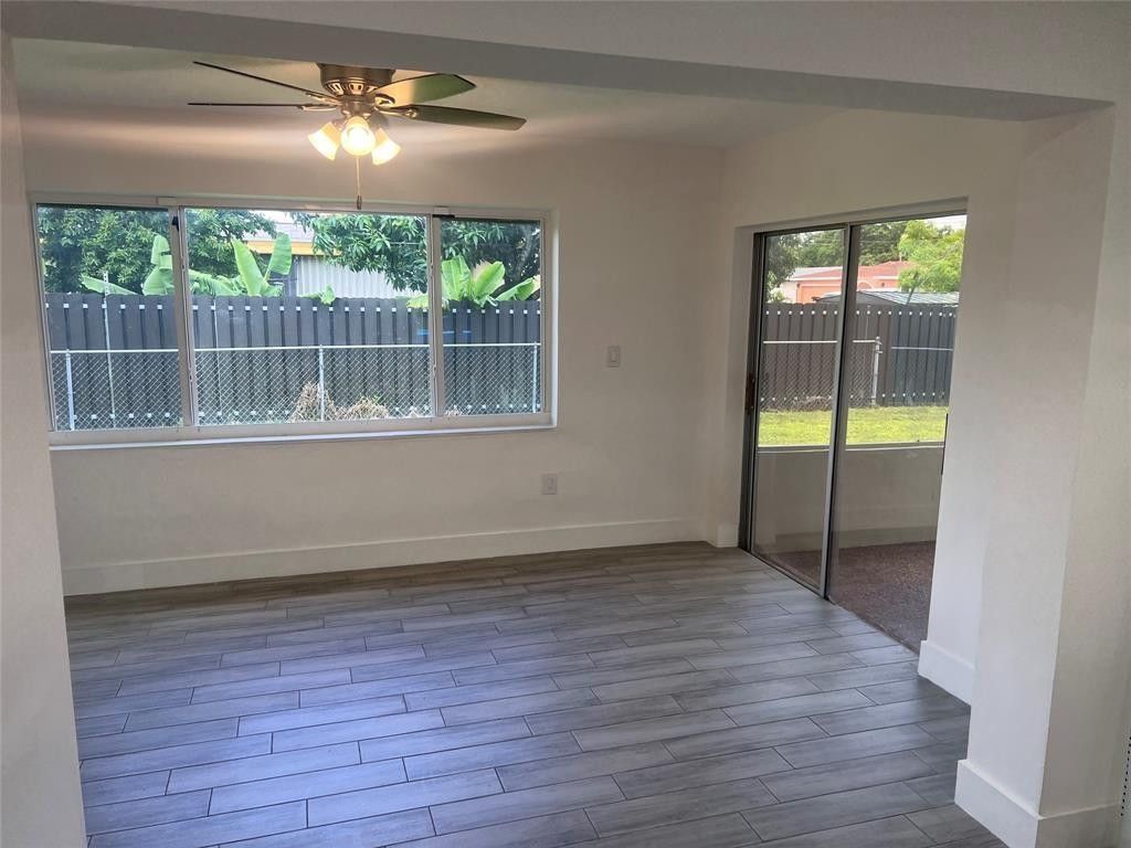 8361 NW 27th Place, Sunrise, FL 33322 Photo