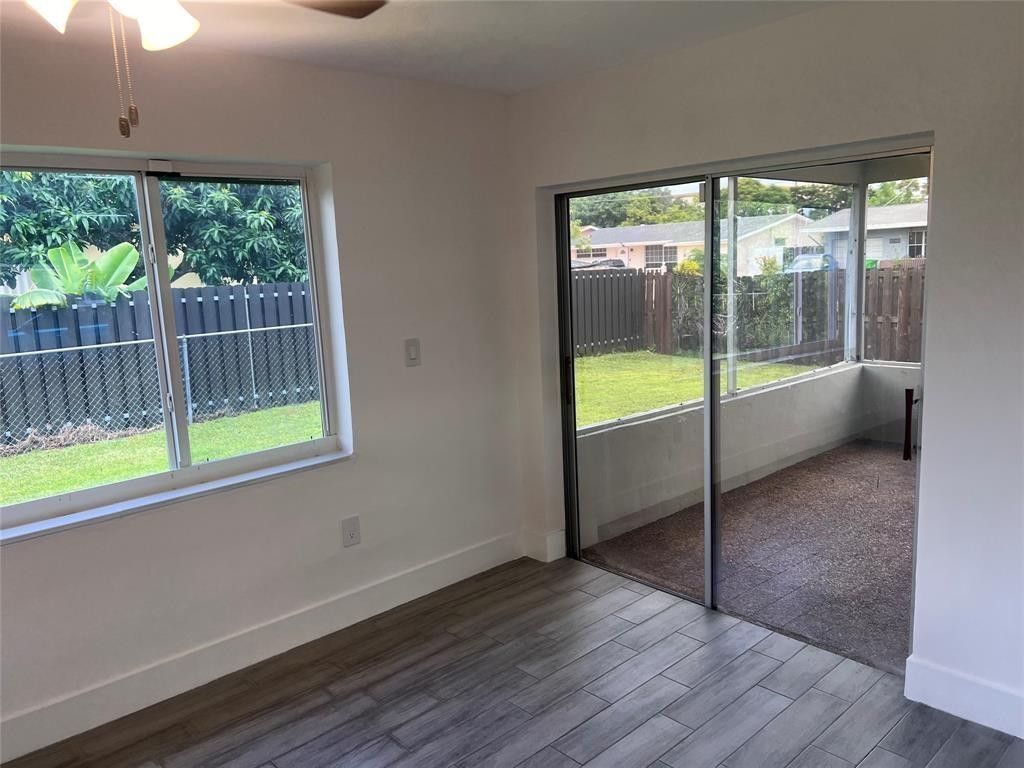 8361 NW 27th Place, Sunrise, FL 33322 Photo