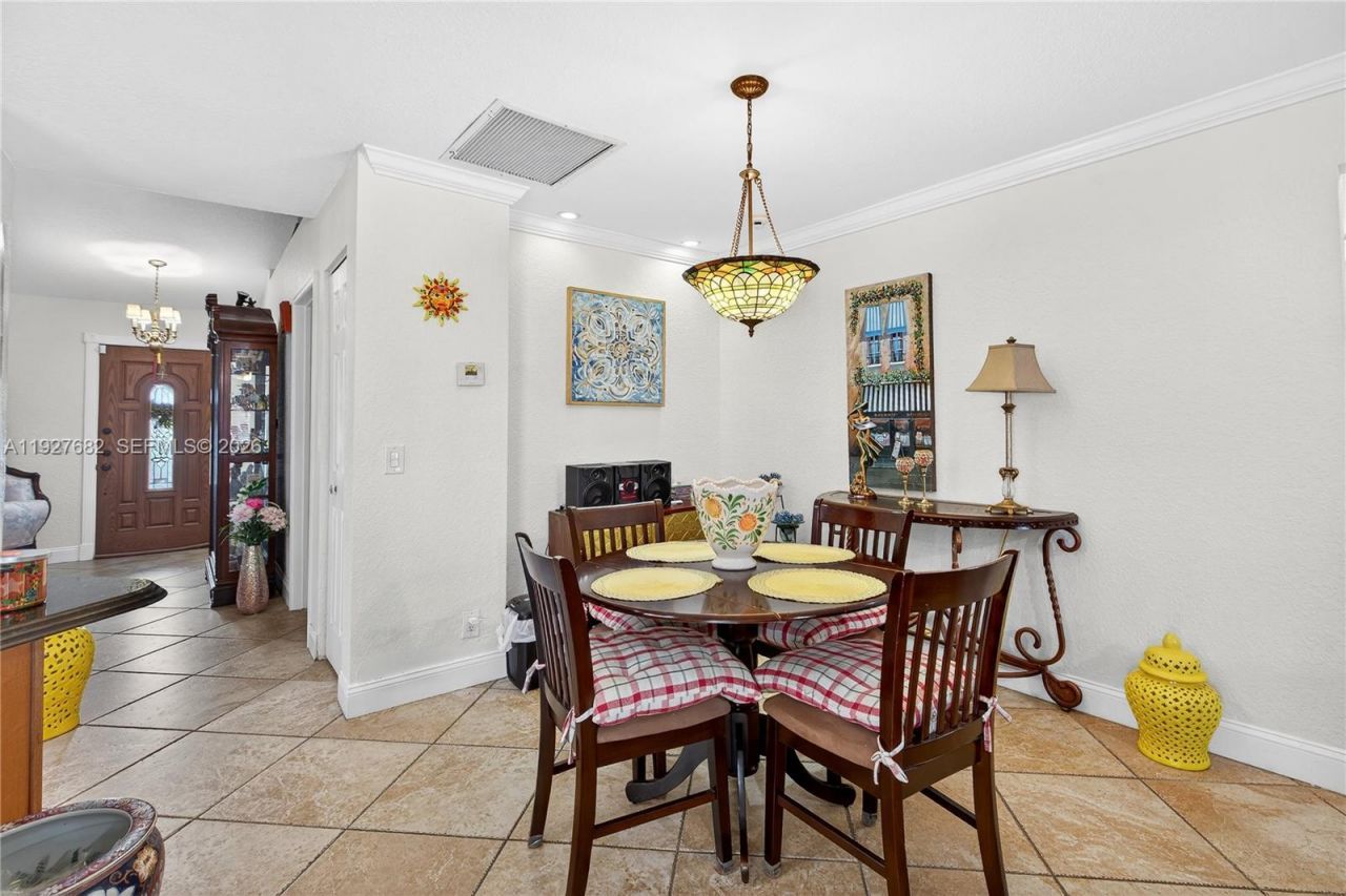 652 SW Prado Ave, Port Saint Lucie, FL 34983 Photo