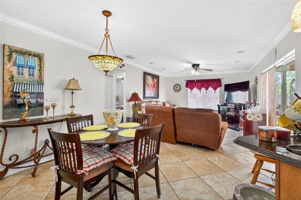 652 SW Prado Ave, Port Saint Lucie, FL 34983 Photo