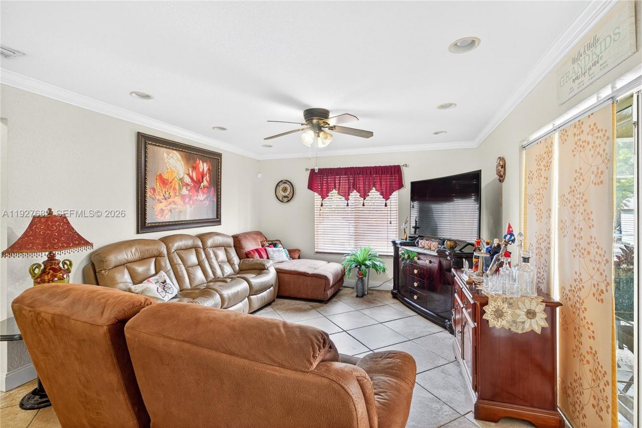 652 SW Prado Ave, Port Saint Lucie, FL 34983 Photo