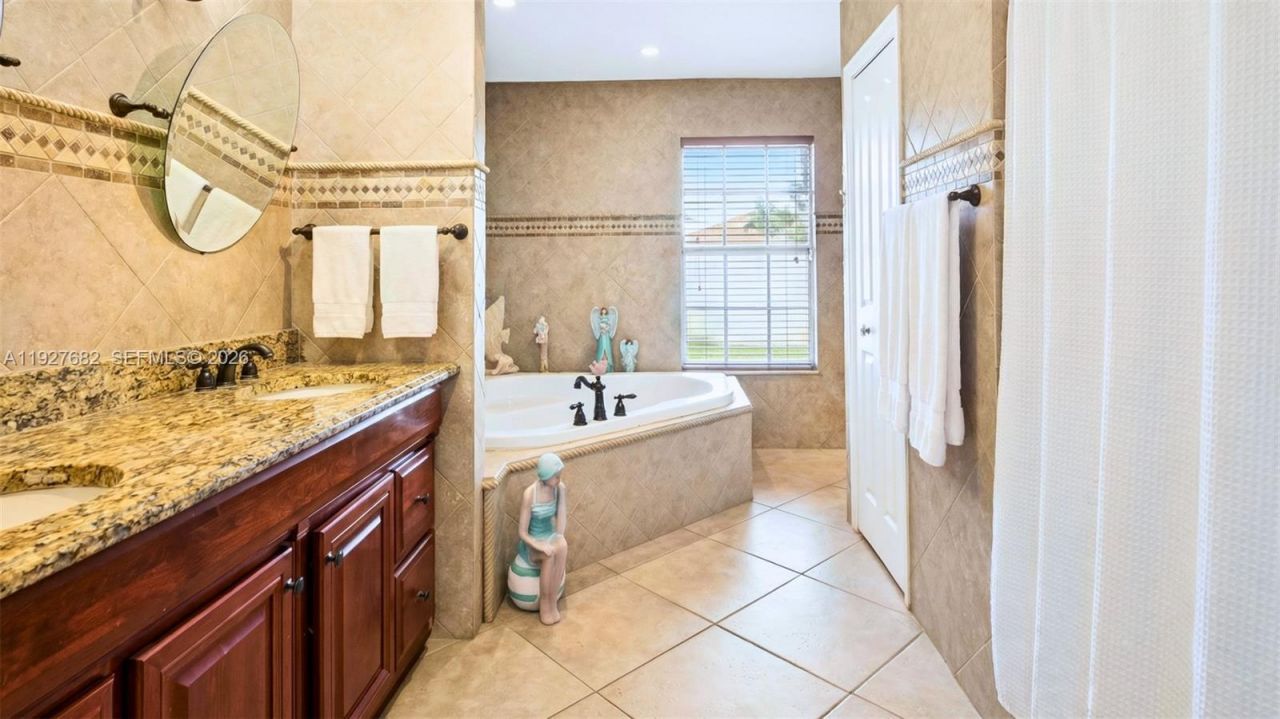 652 SW Prado Ave, Port Saint Lucie, FL 34983 Photo