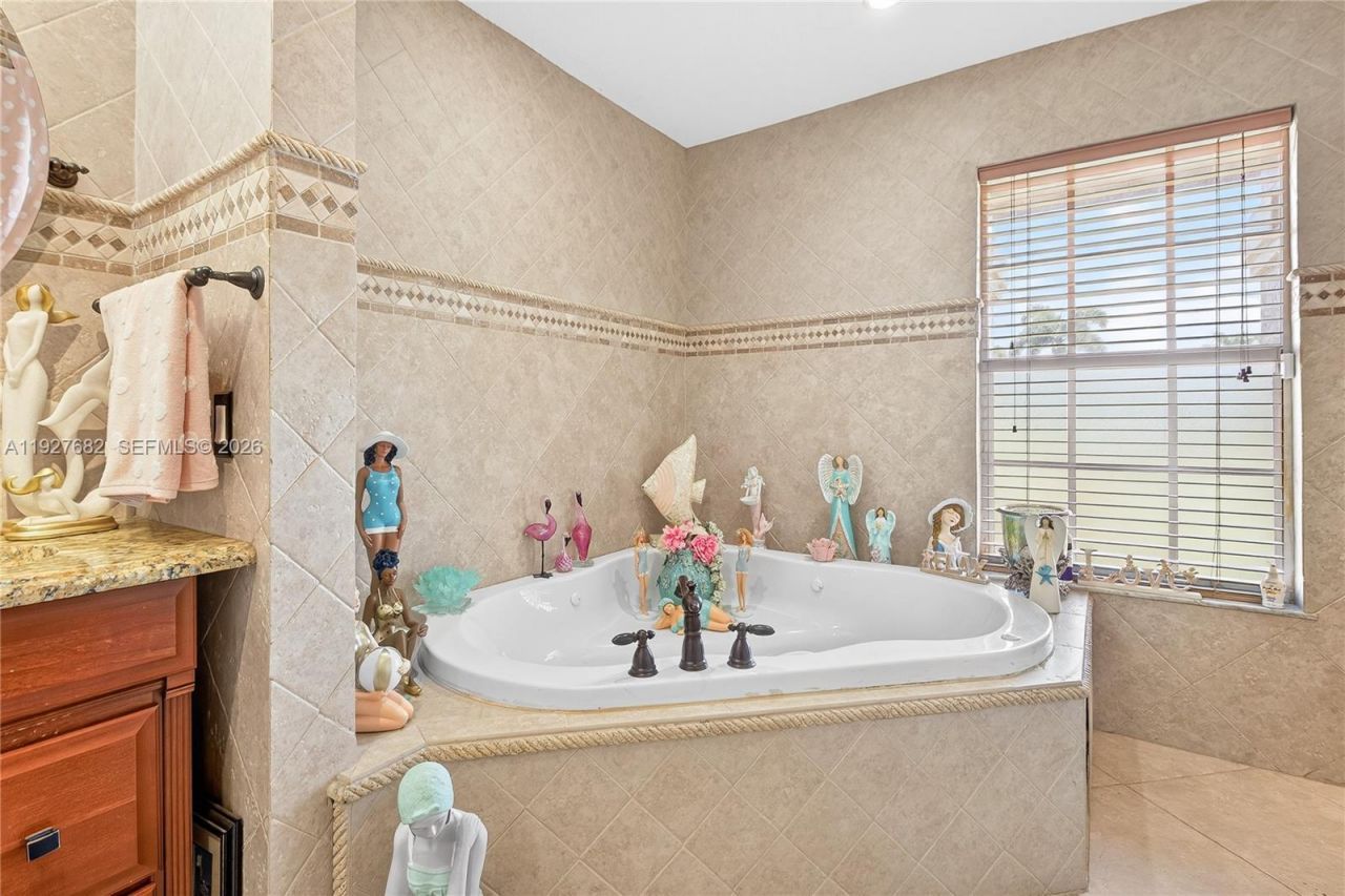 652 SW Prado Ave, Port Saint Lucie, FL 34983 Photo