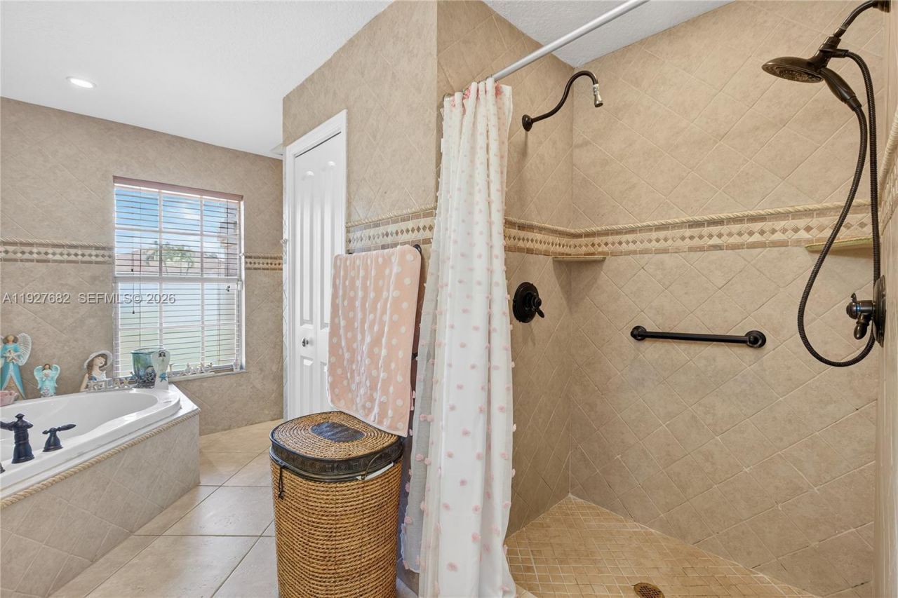 652 SW Prado Ave, Port Saint Lucie, FL 34983 Photo