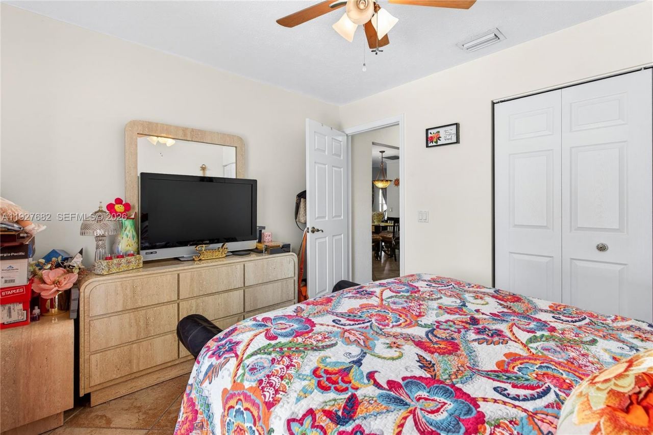 652 SW Prado Ave, Port Saint Lucie, FL 34983 Photo