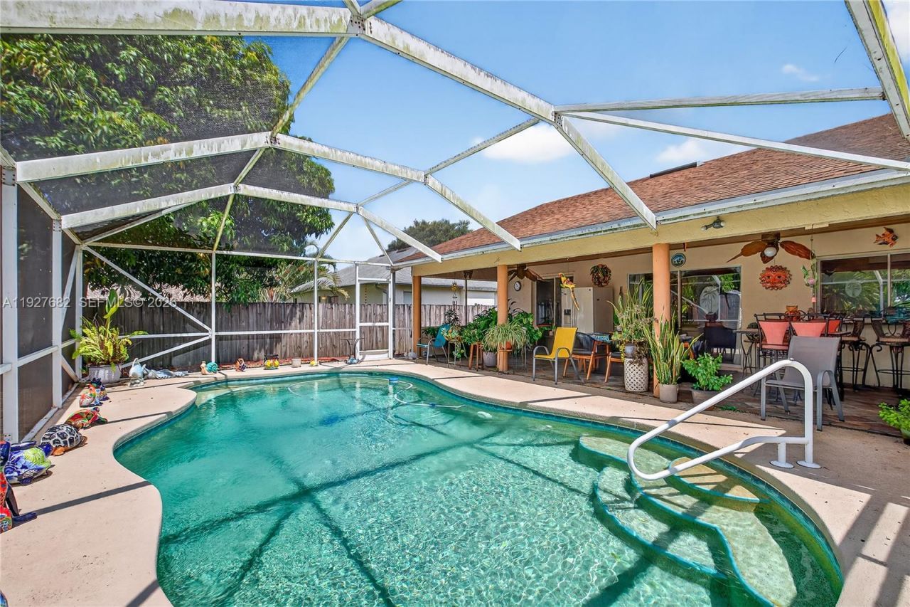 652 SW Prado Ave, Port Saint Lucie, FL 34983 Photo