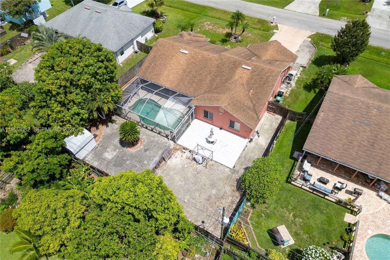 652 SW Prado Ave, Port Saint Lucie, FL 34983 Photo