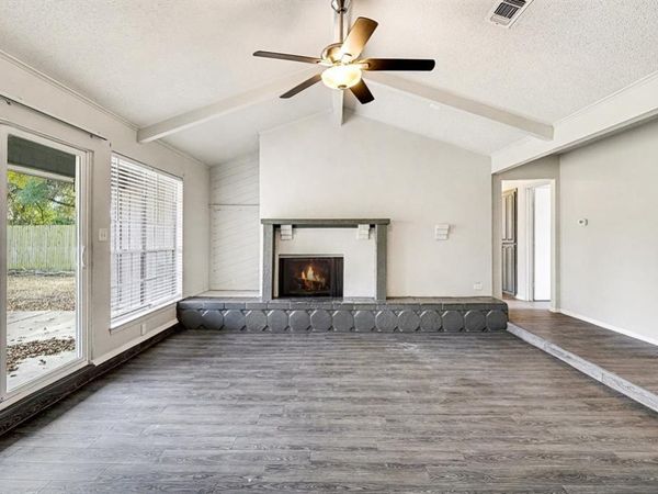 2705 Warren Lane, Fort Worth, TX 76112