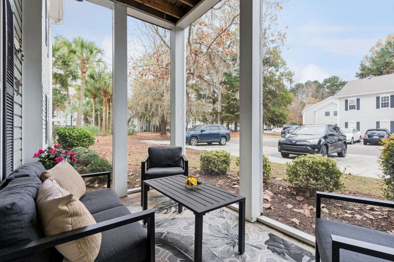 702 E Marymont Lane Photo 16