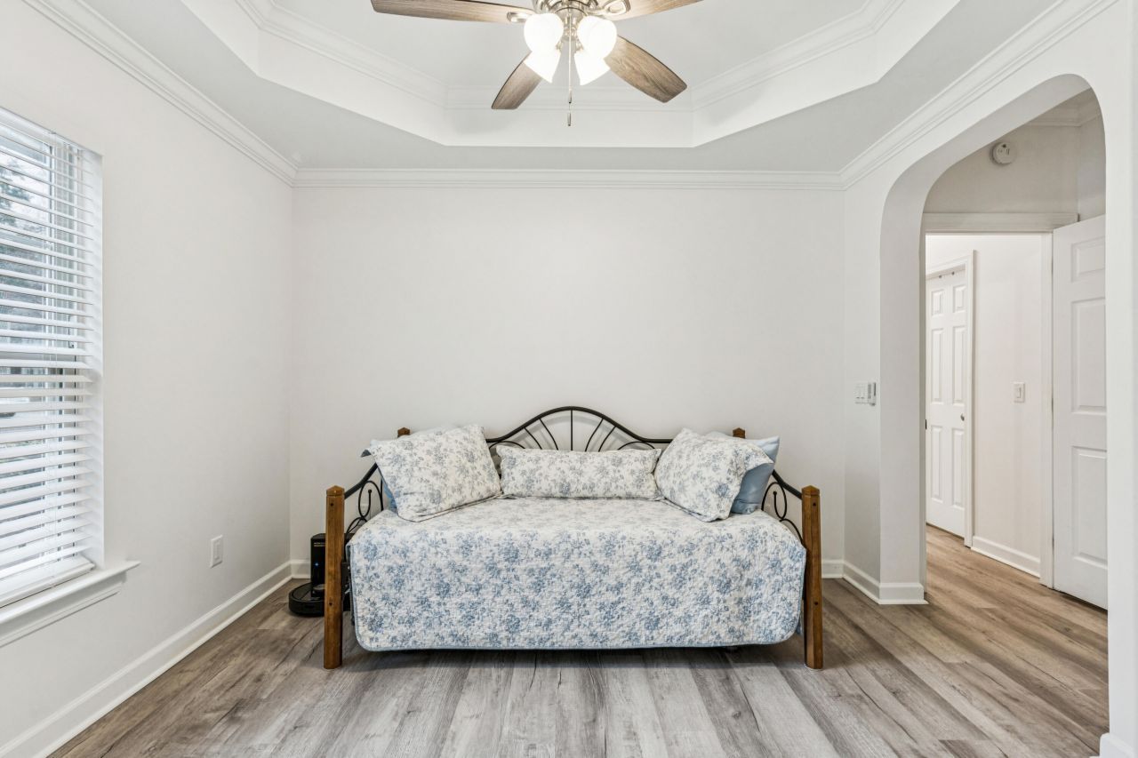 702 E Marymont Lane Photo 27