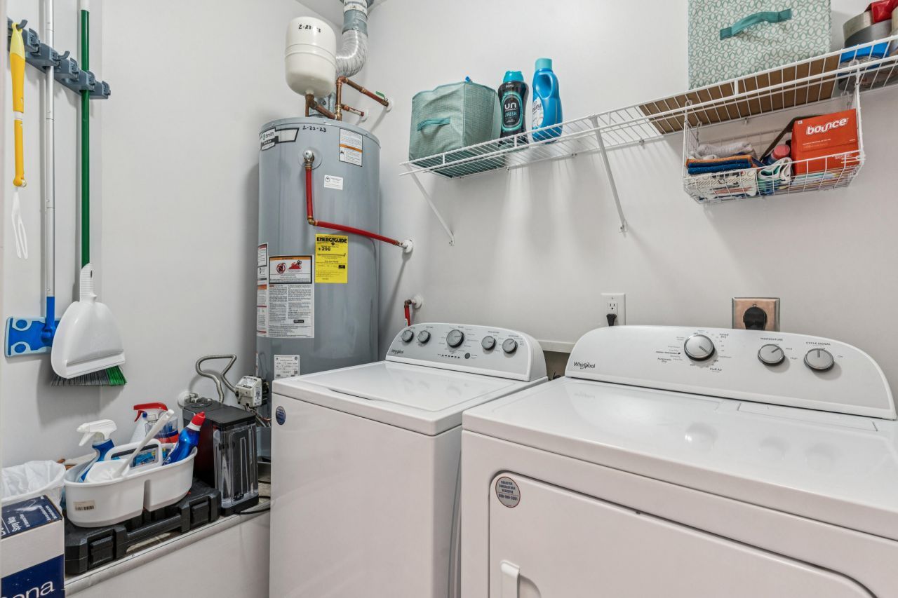 702 E Marymont Lane Photo 34