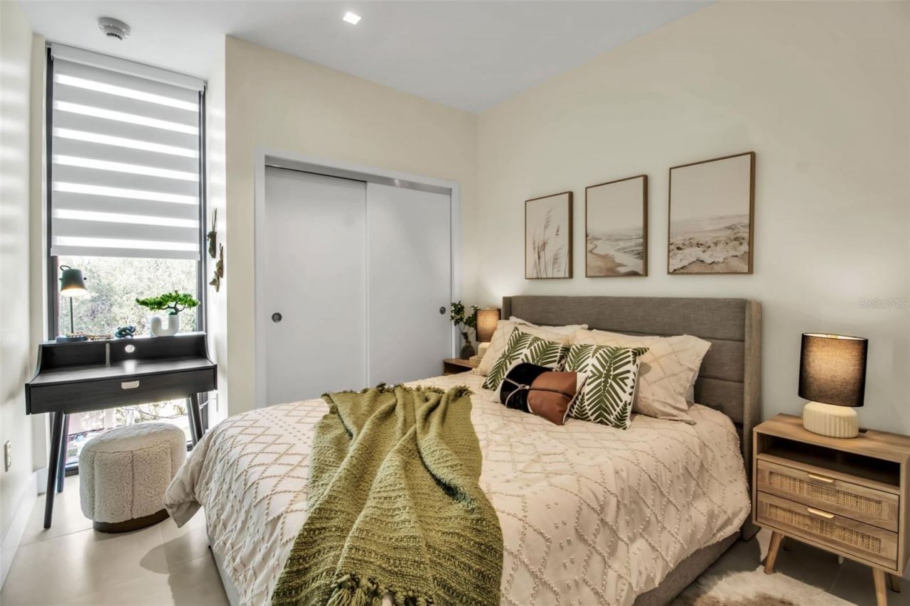 1558 4th Street, Unit 208, Sarasota, FL 34236 Photo