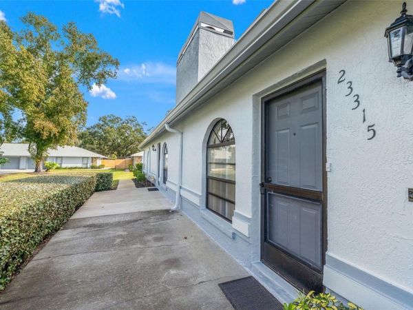 23315 CLUB VILLAS DRIVE, LAND O LAKES, FL 34639