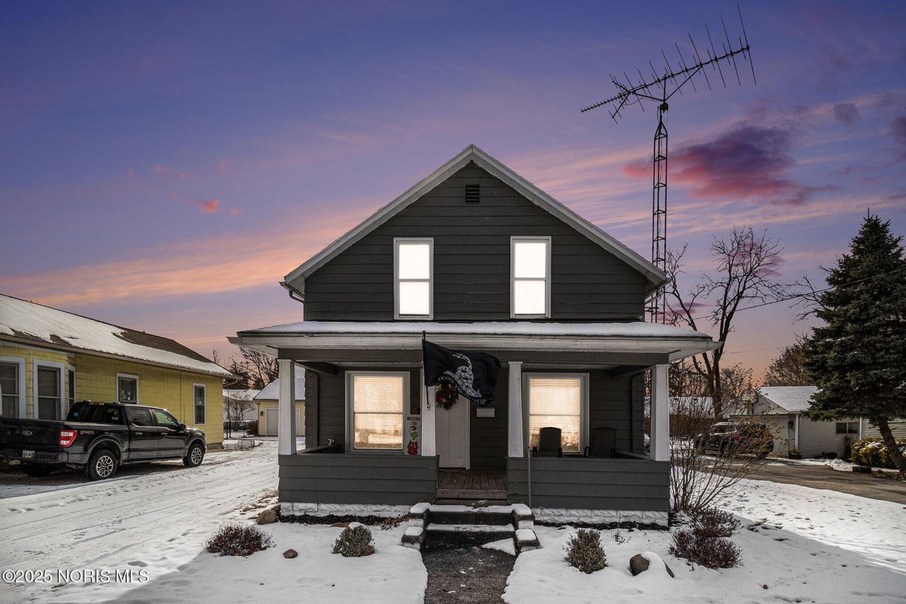 205 W 4th Street, Genoa, OH 43430 Main Photo