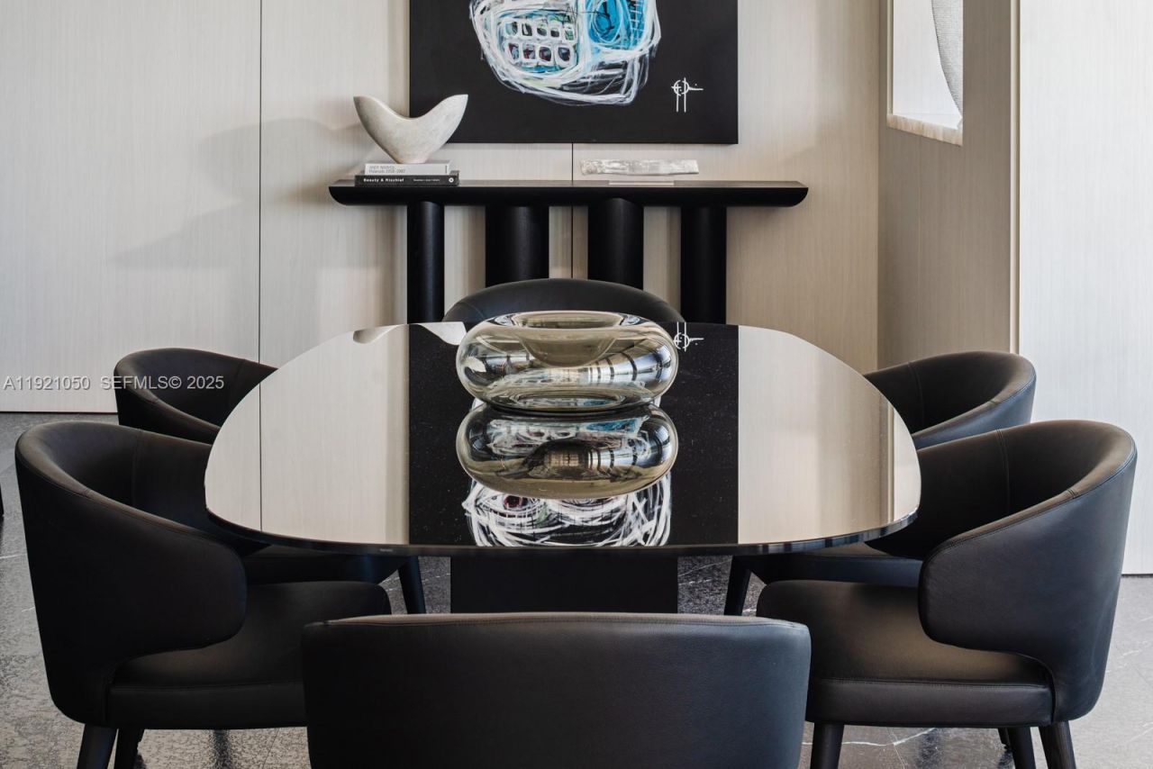 5875 Collins Ave, Unit 902, Miami Beach, FL 33140 Photo