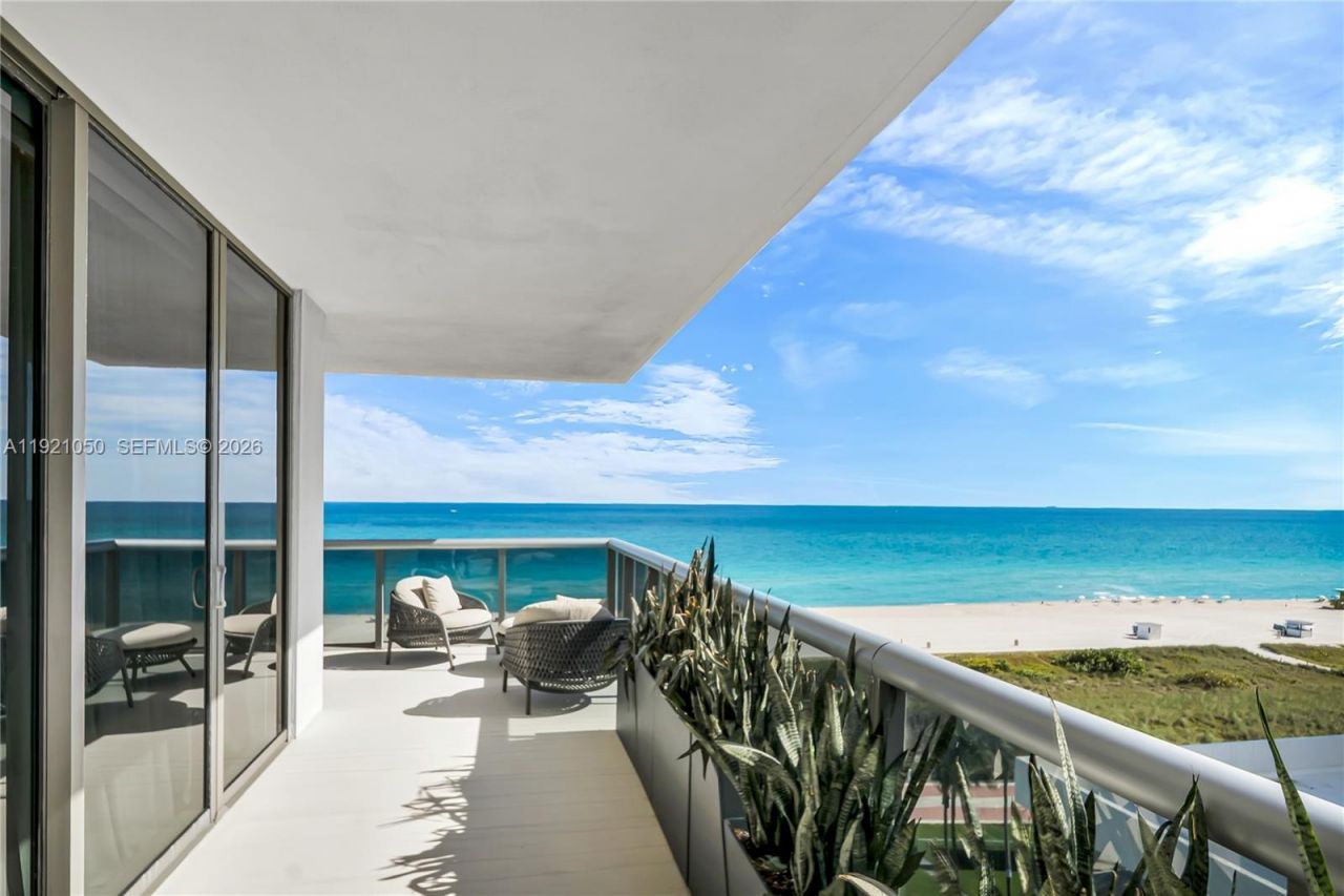 5875 Collins Ave, Unit 902, Miami Beach, FL 33140 Photo