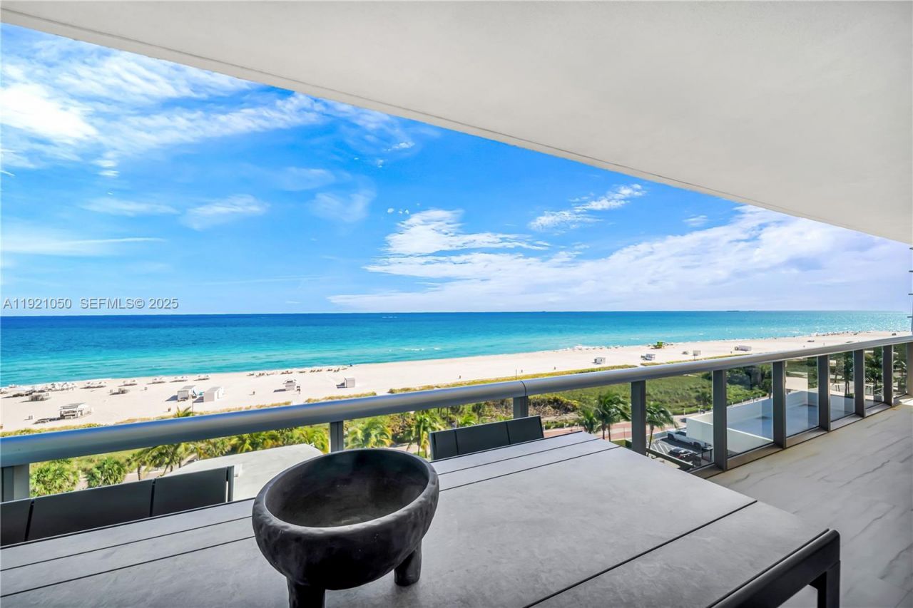 5875 Collins Ave, Unit 902, Miami Beach, FL 33140 Photo