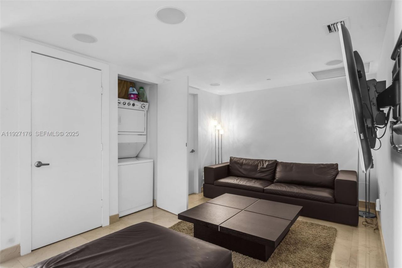 495 Brickell Ave, Unit 2405, Miami, FL 33131 Photo