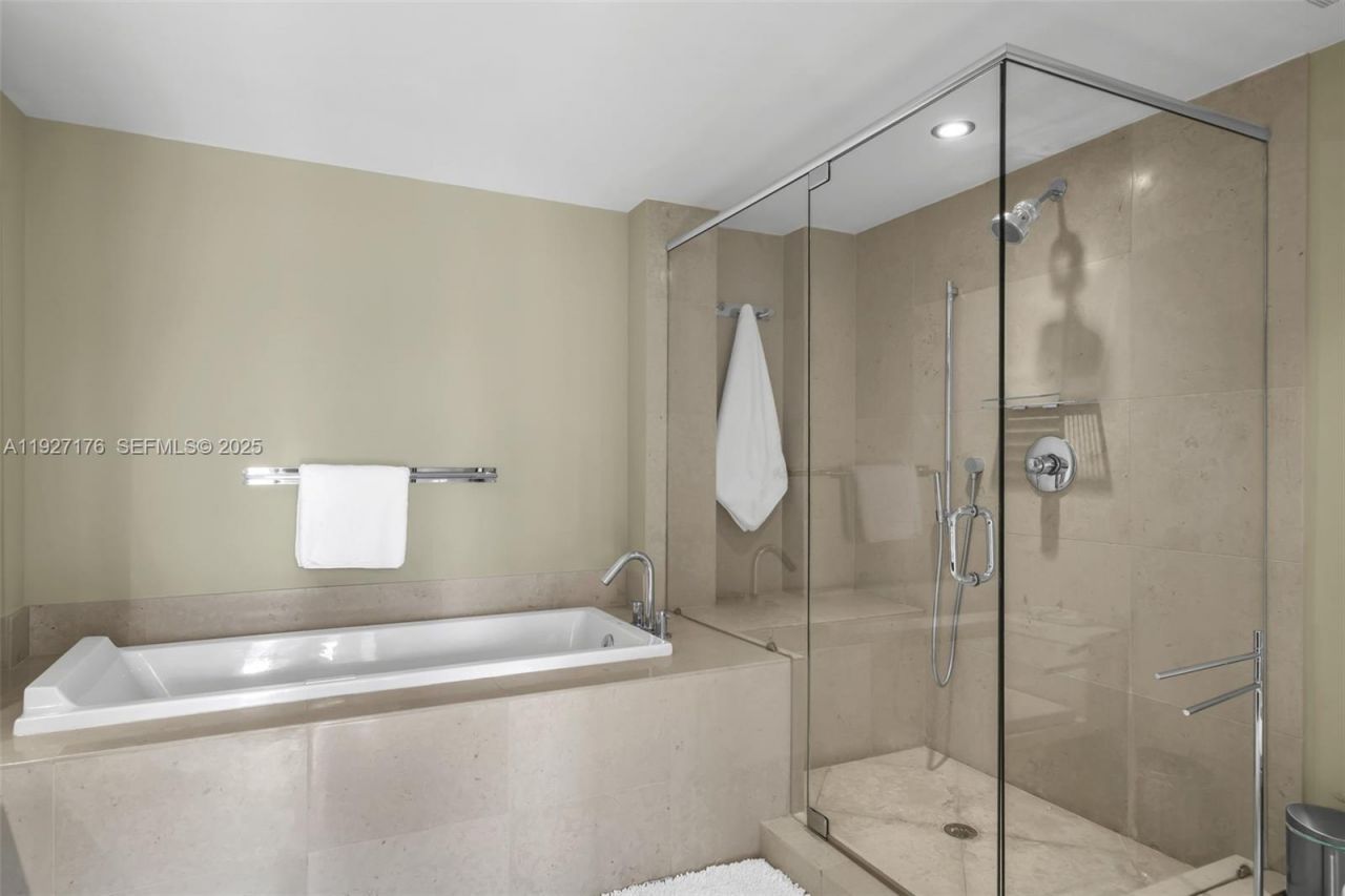 495 Brickell Ave, Unit 2405, Miami, FL 33131 Photo