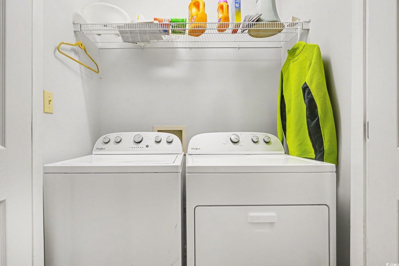 590 Hammock Ave. Photo 10