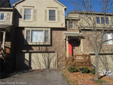 4250 BRECKENRIDGE Drive, West Bloomfield Twp, MI 48322