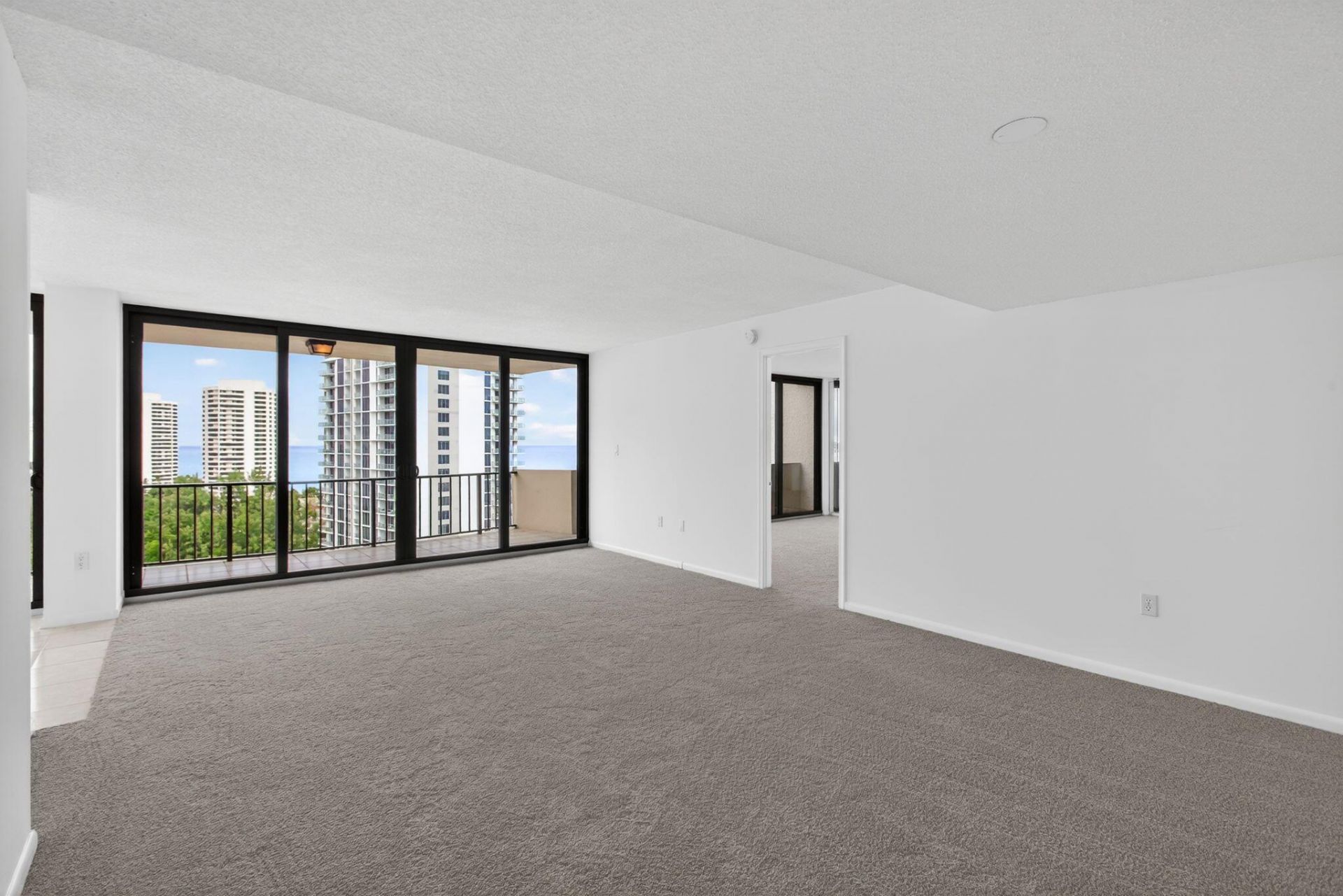 4200 N Ocean Drive, Unit 2-1606, Riviera Beach, FL 33404 Photo