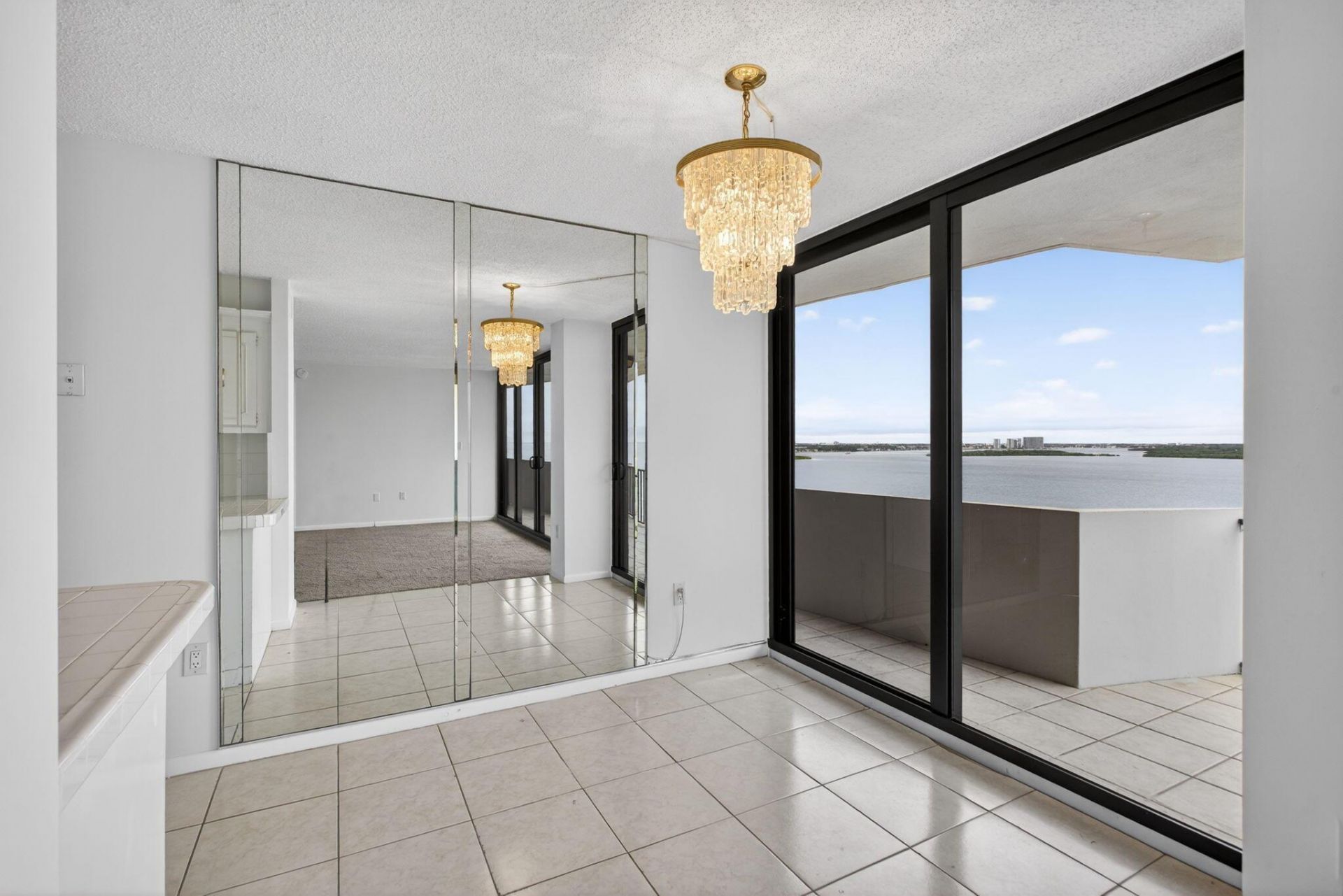 4200 N Ocean Drive, Unit 2-1606, Riviera Beach, FL 33404 Photo