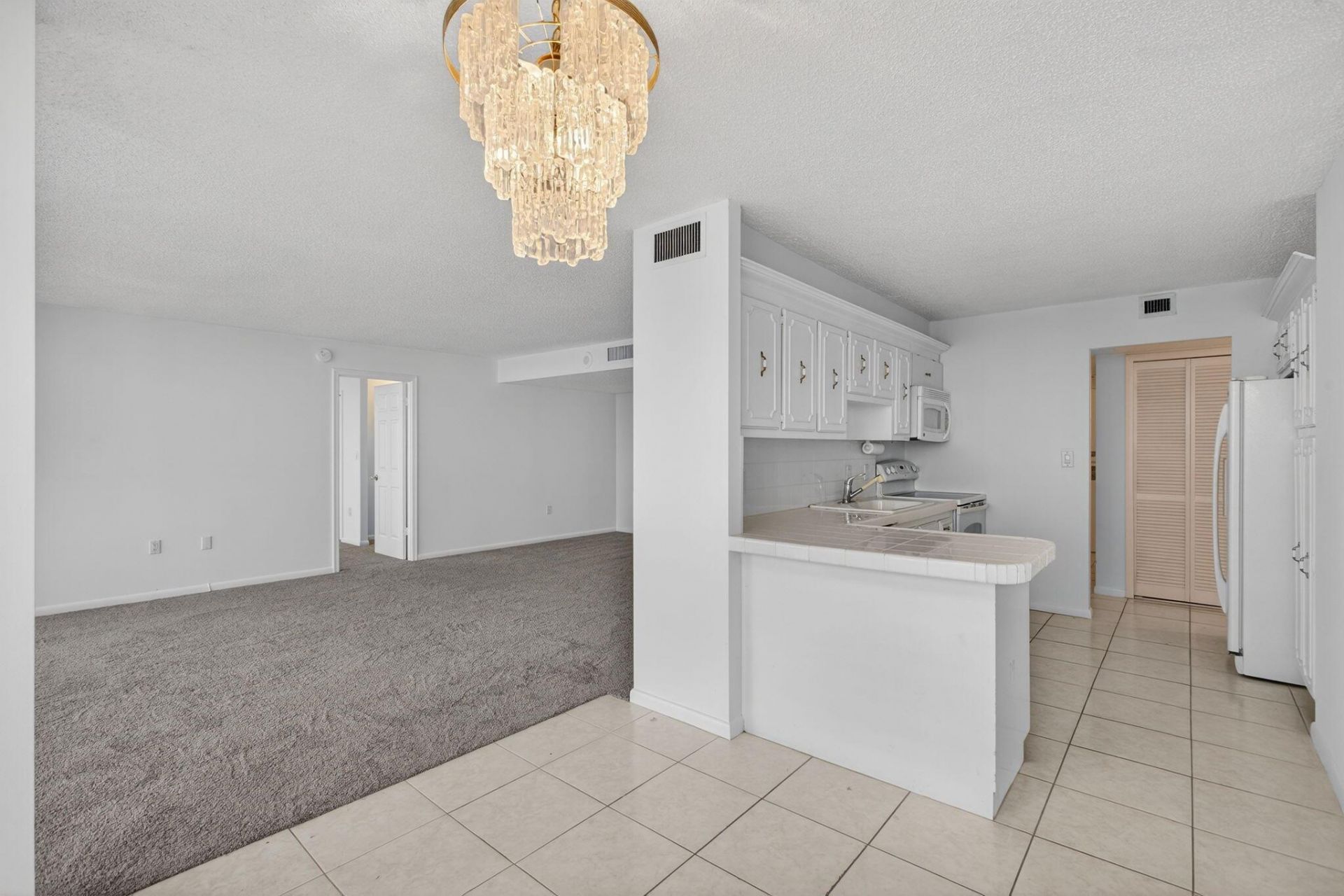 4200 N Ocean Drive, Unit 2-1606, Riviera Beach, FL 33404 Photo