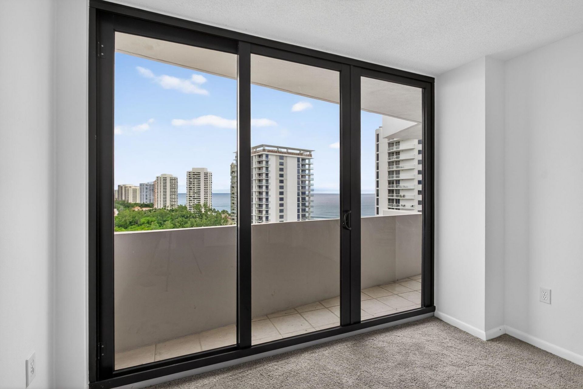 4200 N Ocean Drive, Unit 2-1606, Riviera Beach, FL 33404 Photo