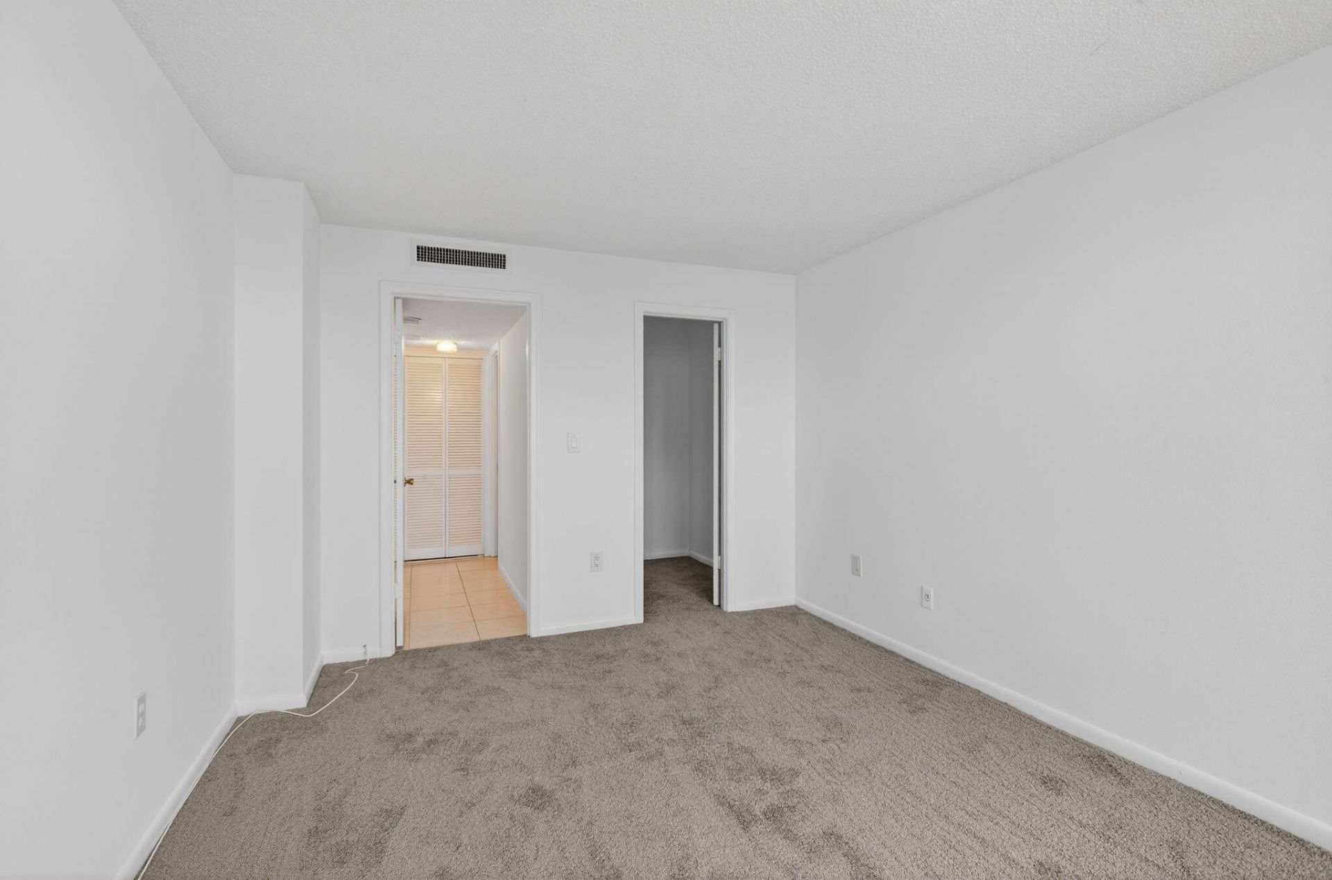 4200 N Ocean Drive, Unit 2-1606, Riviera Beach, FL 33404 Photo