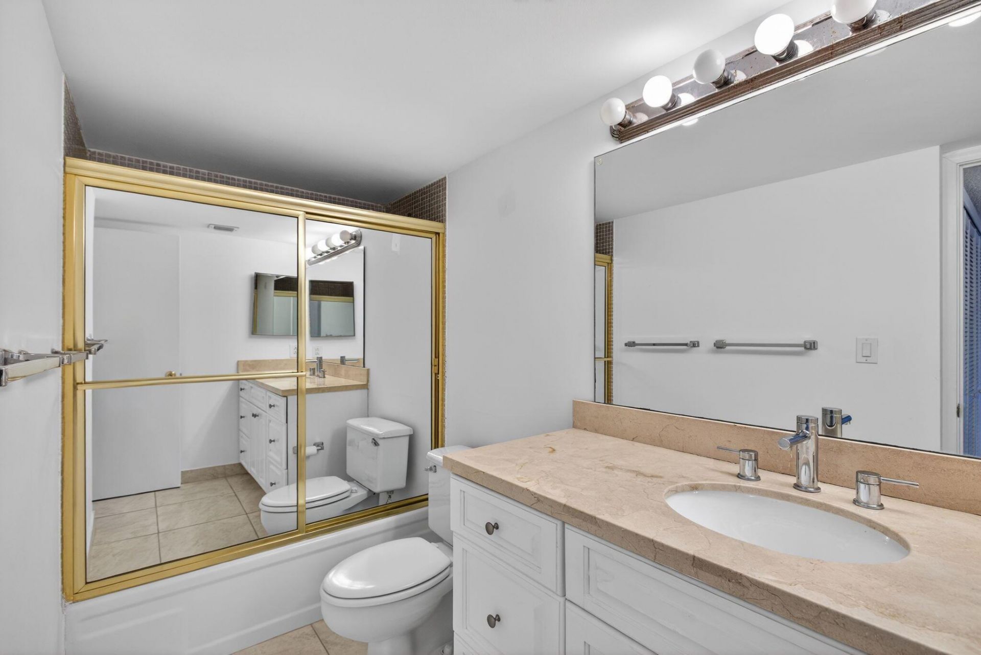 4200 N Ocean Drive, Unit 2-1606, Riviera Beach, FL 33404 Photo