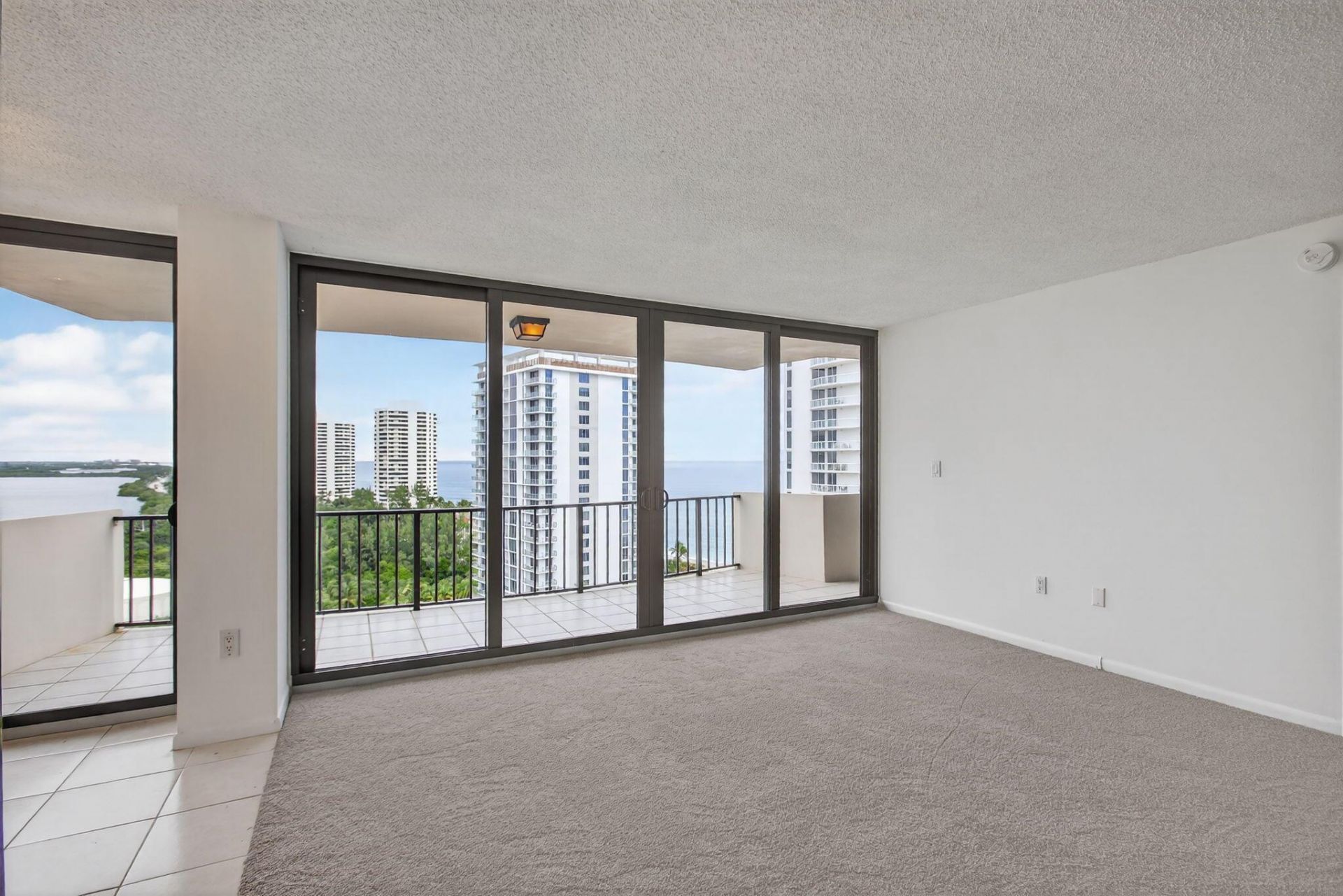 4200 N Ocean Drive, Unit 2-1606, Riviera Beach, FL 33404 Photo