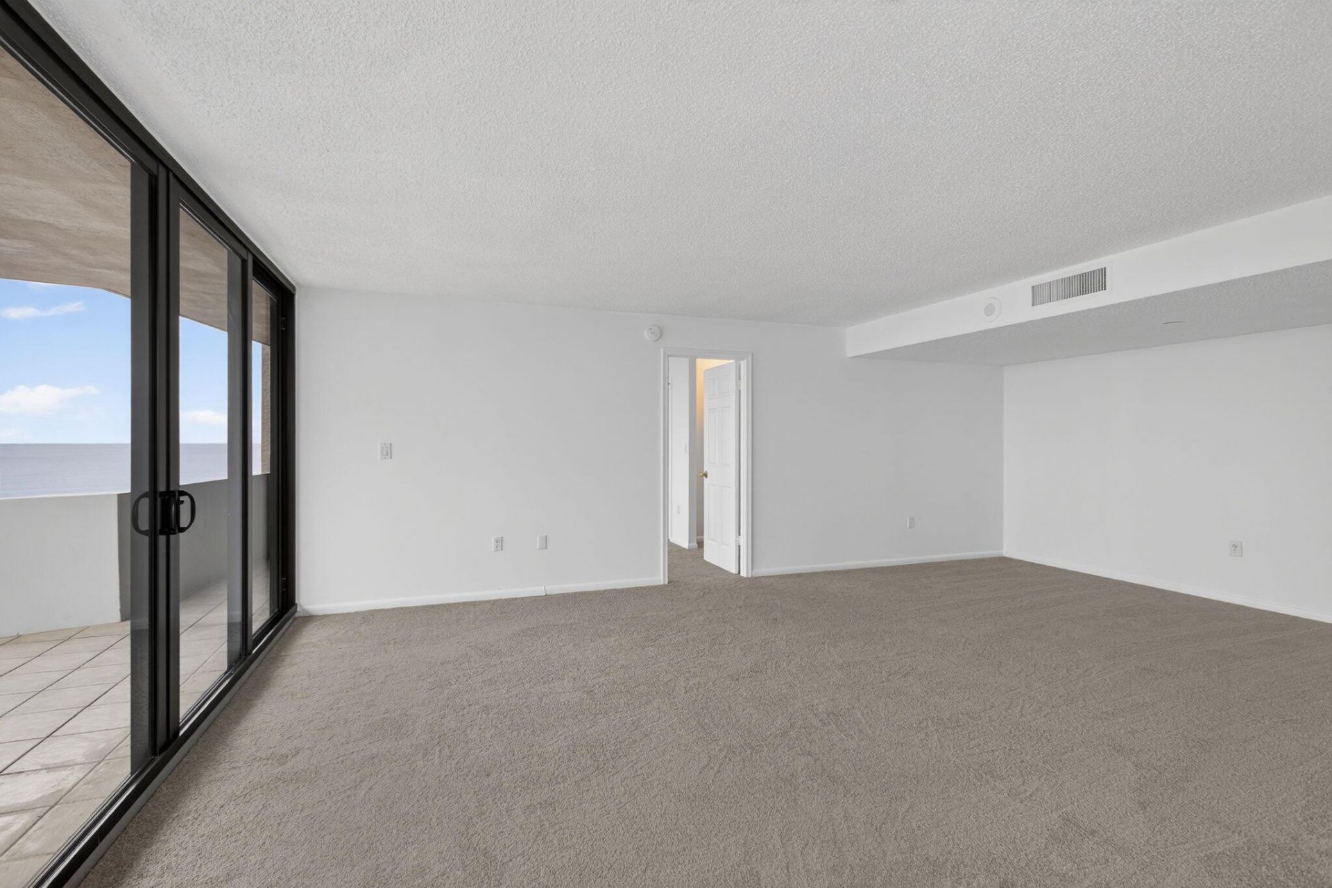 4200 N Ocean Drive, Unit 2-1606, Riviera Beach, FL 33404 Photo