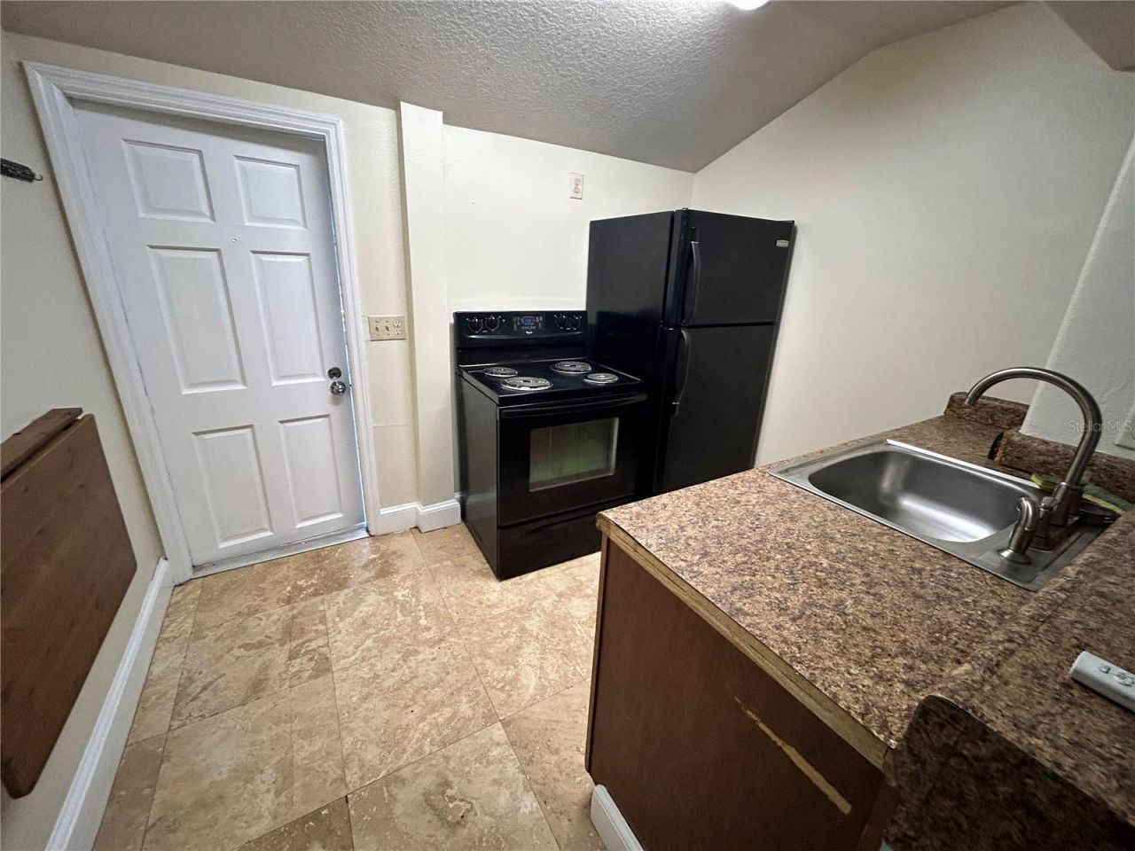 727 Dartmoor Street N, Unit 301, Saint Petersburg, FL 33701 Photo
