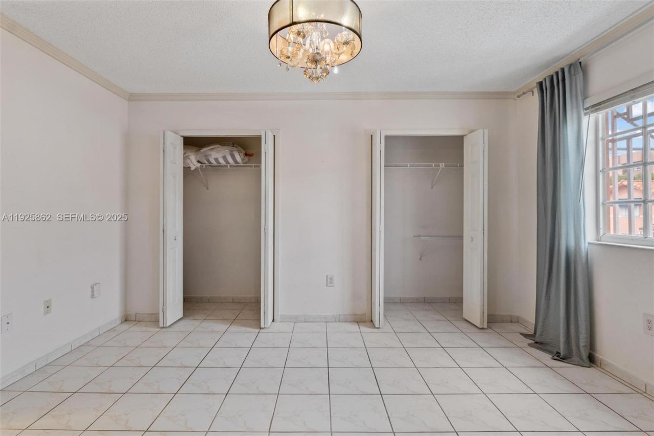 10101 W Okeechobee Rd, Unit 13202, Hialeah Gardens, FL 33016 Photo