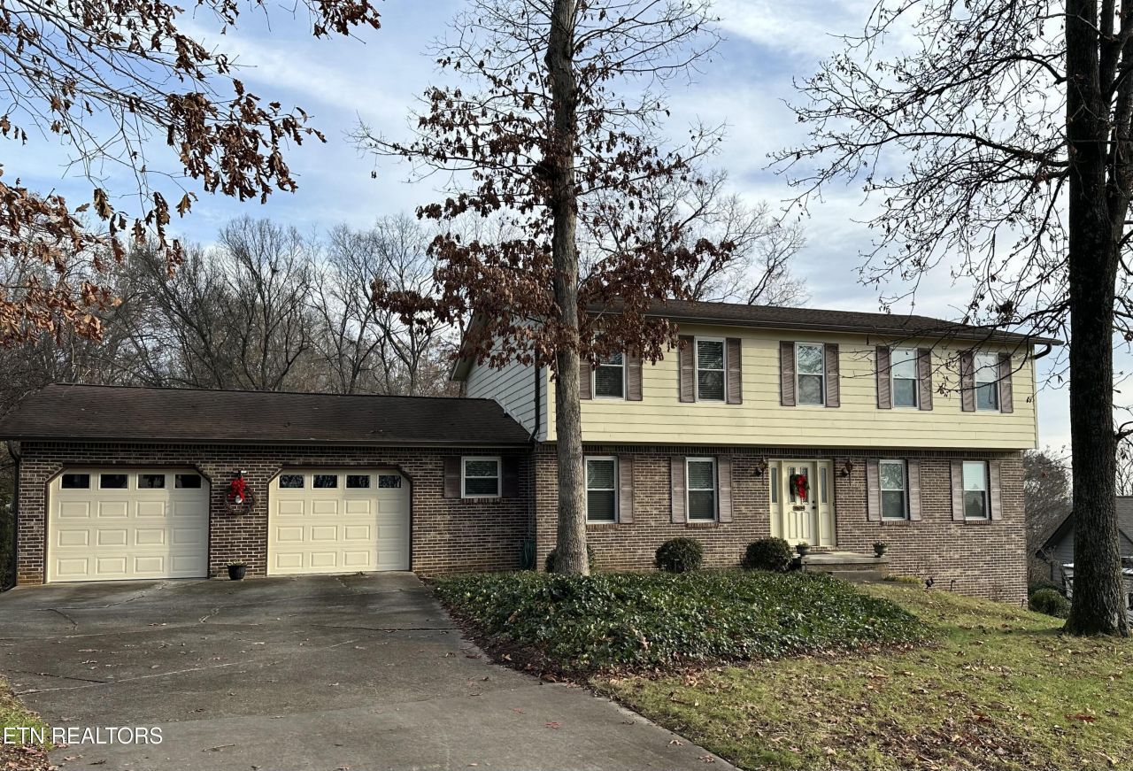 1702 Winding Ridge Tr, Knoxville, TN 37922 Main Photo