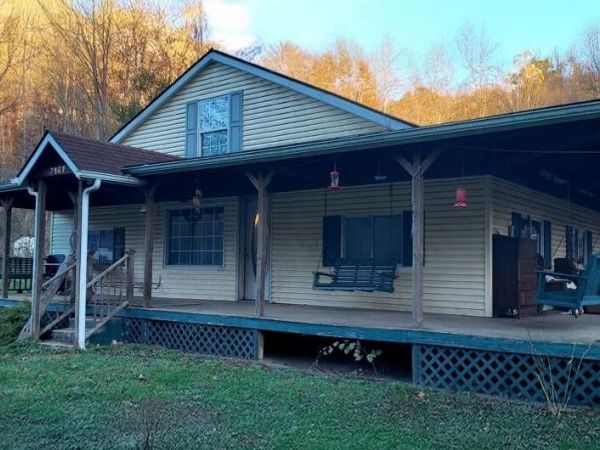 2789 Left Fork 9 Mile Road, Huntington, WV 25537