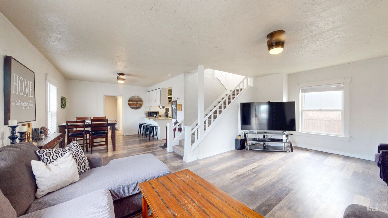 124 8th Avenue N, Buhl, ID 83316 Main Photo