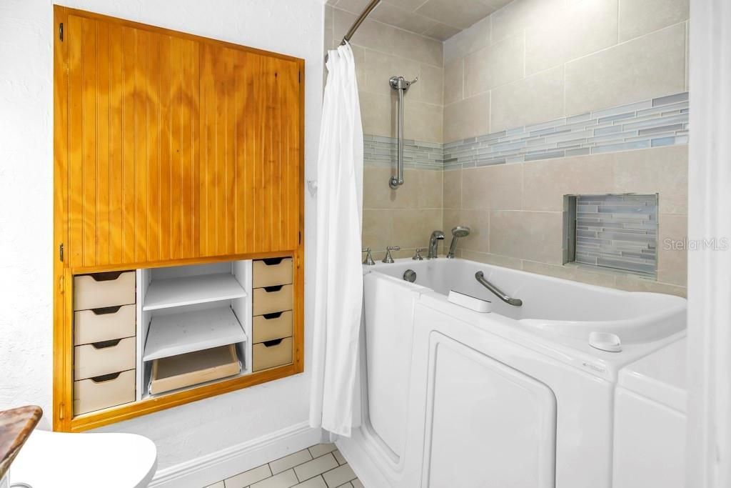 11174 90th Terrace, Seminole, FL 33772 Photo