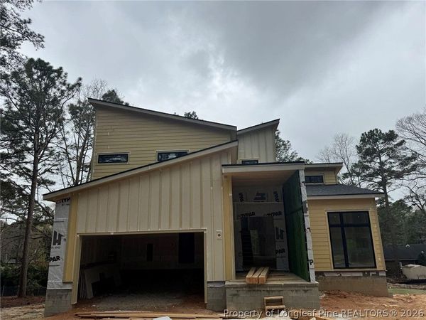 1104 N Glenwood Trail, Southern Pines, NC 28387