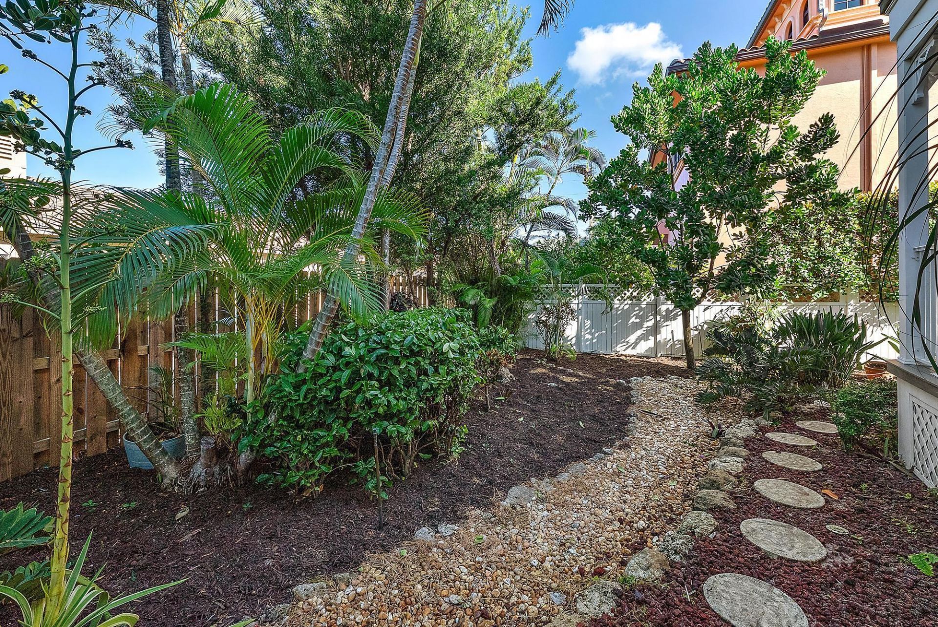 511 Saturn Lane, Juno Beach, FL 33408 Photo