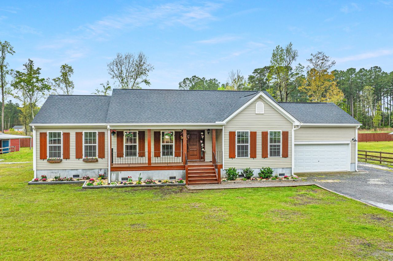 138 Lisenby Drive Moncks Corner, SC 29461
