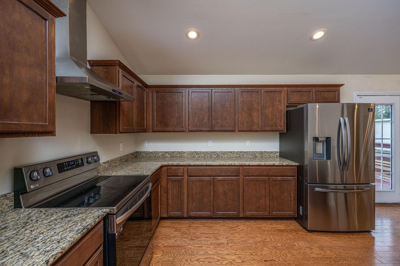 138 Lisenby Drive Photo 10