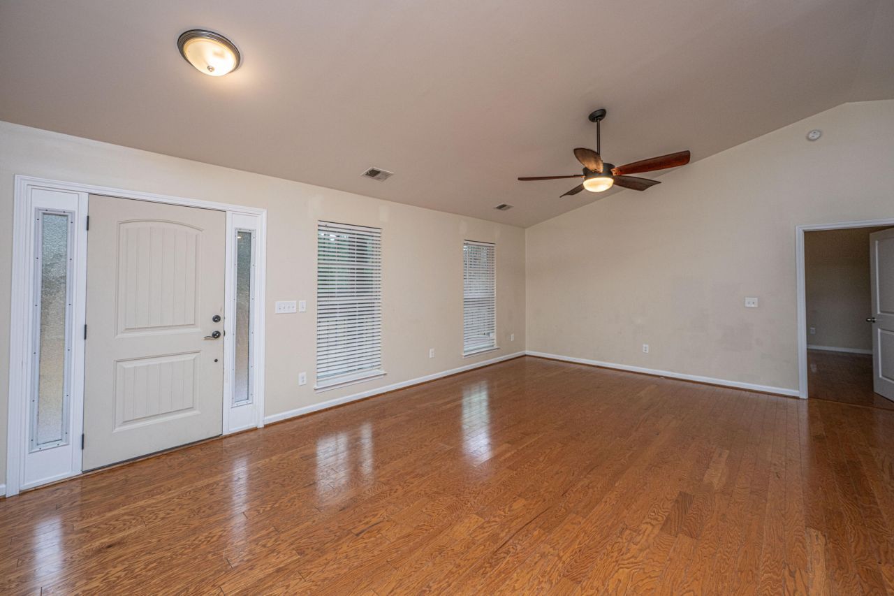 138 Lisenby Drive Photo 15