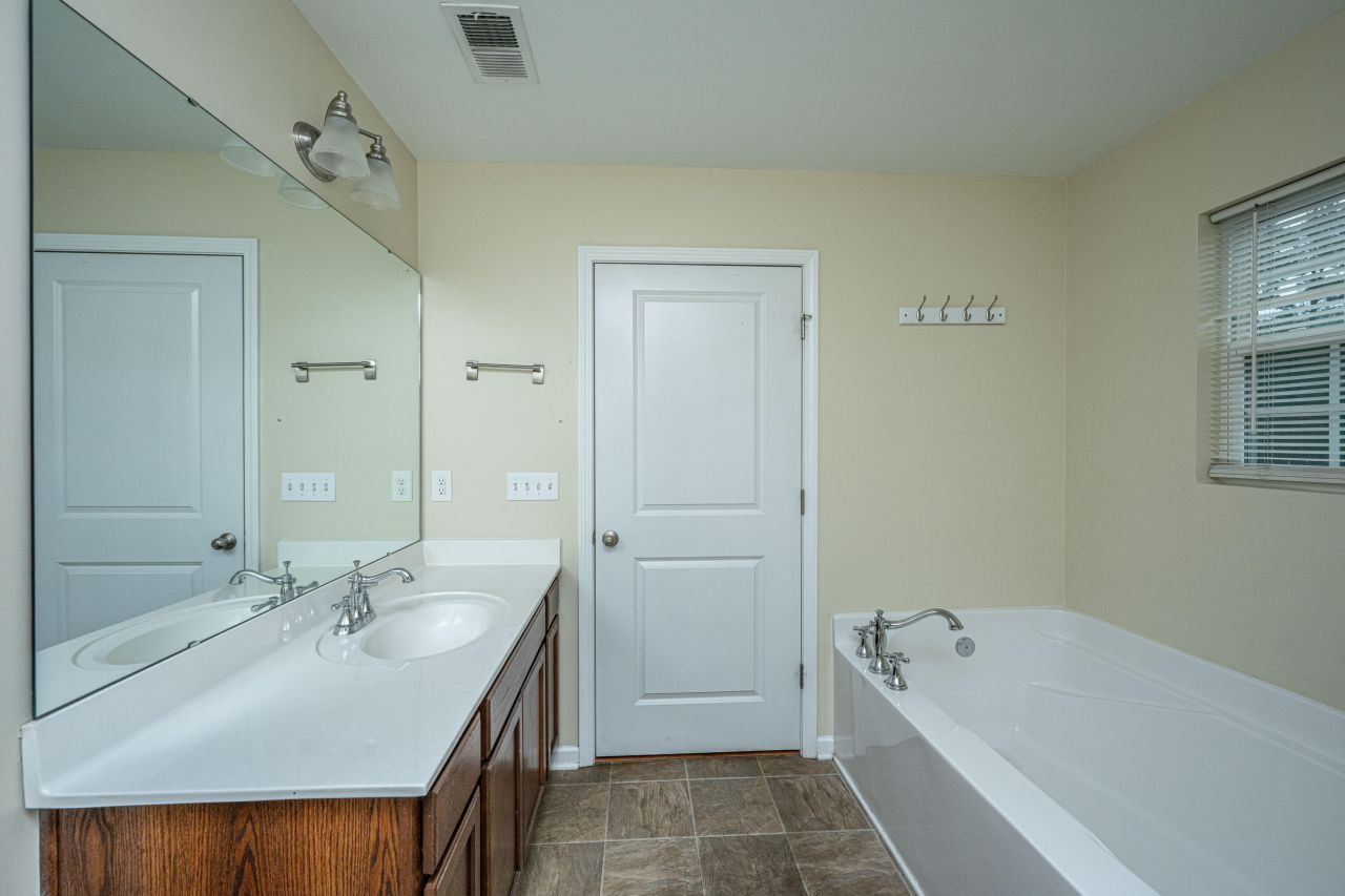 138 Lisenby Drive Photo 21