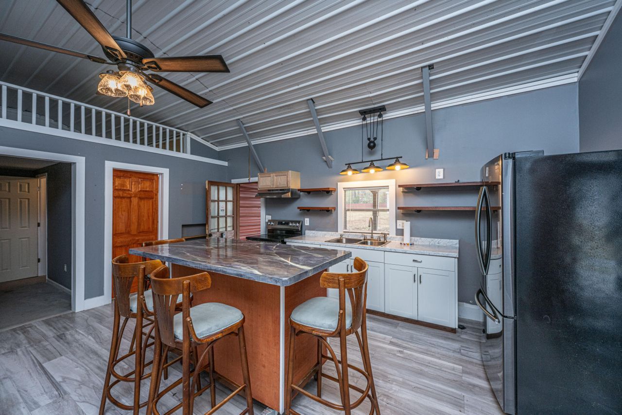 138 Lisenby Drive Photo 33