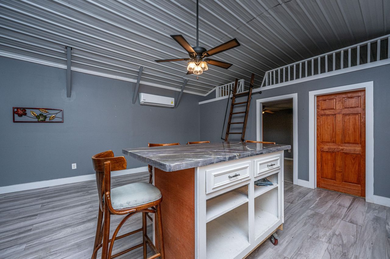 138 Lisenby Drive Photo 36