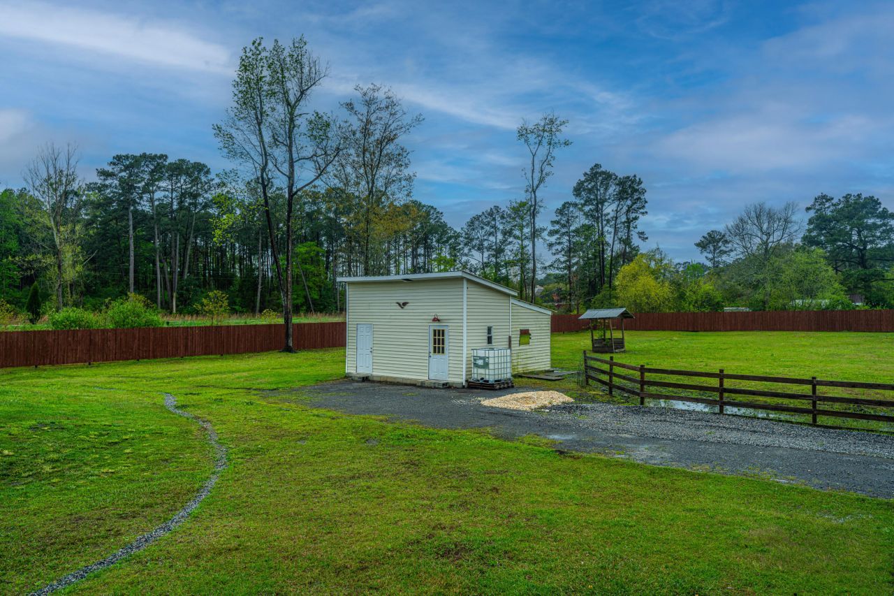 138 Lisenby Drive Photo 46